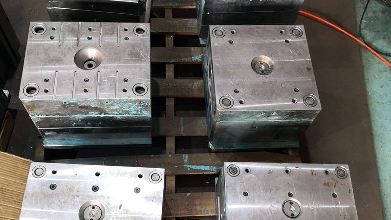 吹塑模具制作流程：揭秘高效生产的关键步骤