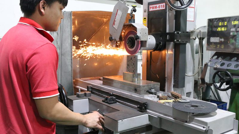 成都家电注塑模具厂家排名背后的考量因素