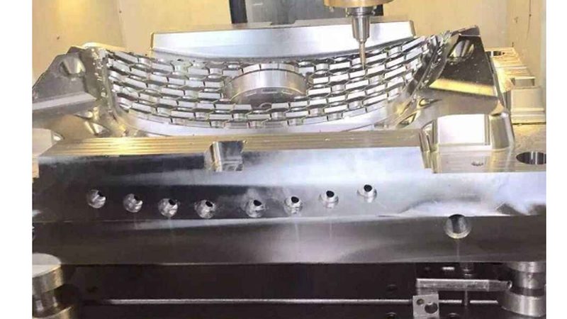 食品级硅胶模具：选购中的关键考量**