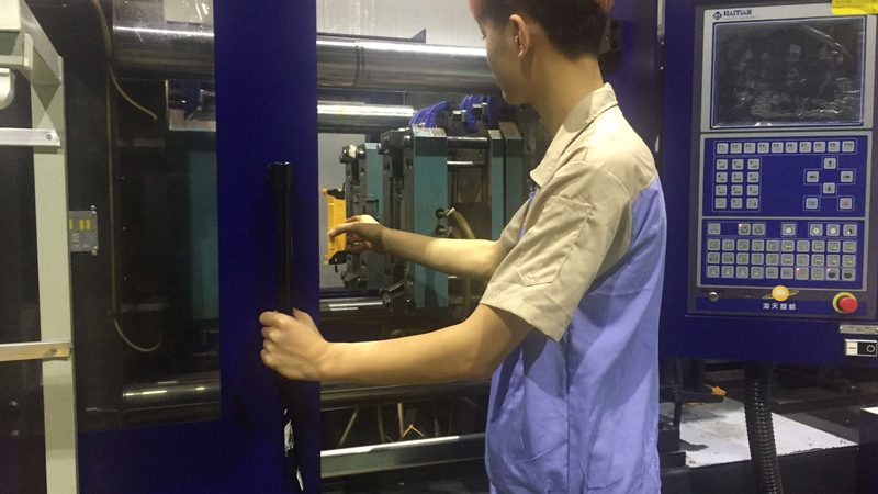 五金冲压模具批发价格，如何精准把握？**